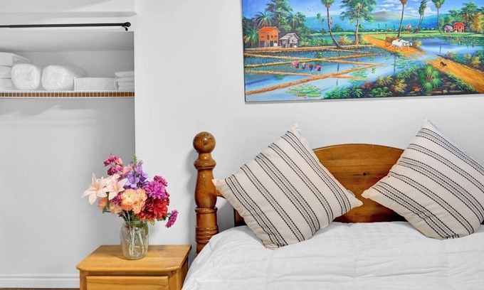 Barrie Apartment | Cozy 2BR Lower Level Unit