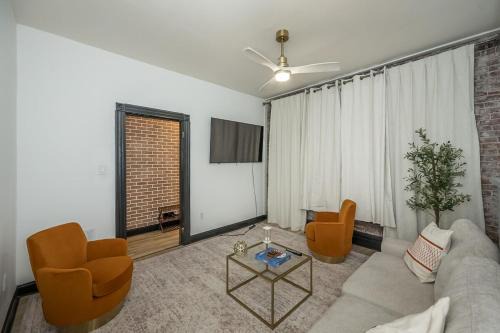 St. Louis Apartment | Cozy 2BR Near Tower Grove