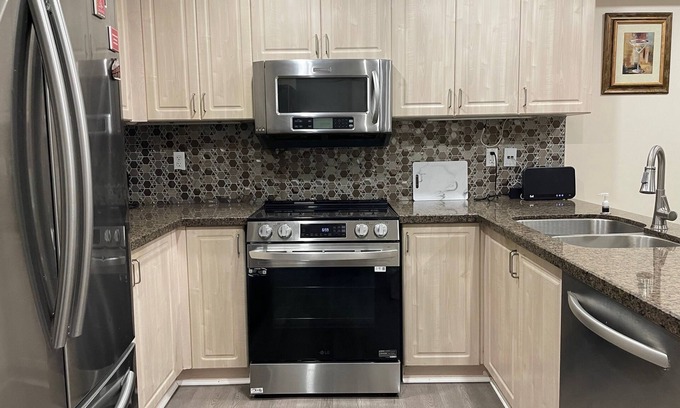 Churchill Meadows House | Cozy 4BR House in Mississauga