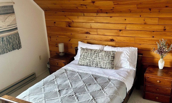 Au Sable Forks Apartment | Cozy Adirondack Apartment in Au Sable Forks, Close to Whiteface Mountain!