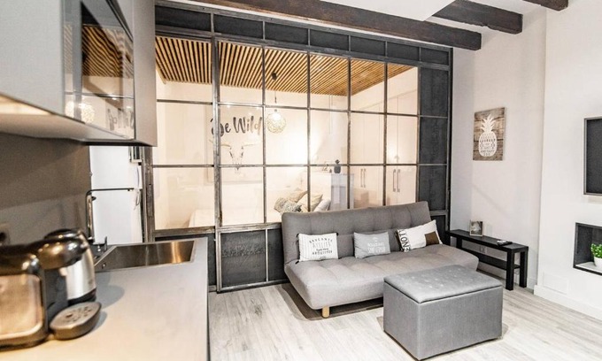 Palos de la Frontera Apartment | Cozy and modern apartment for 4 in Madrid