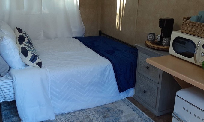 Spring Branch RV Rental | Cozy and Serene Private Room Queen Bed