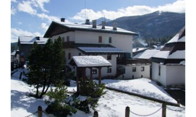 Cortina d'Ampezzo Apartment | Cozy Apartment in Cortina, near the Pedestrian-Cycleway