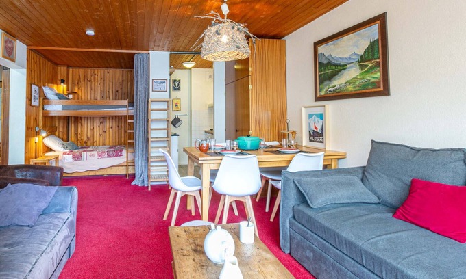Val-d'Isere Apartment | Cozy apartment in central Val-d'Isère, near slopes