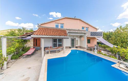 Labin Apartment | Cozy Apartment In Labin With Wifi