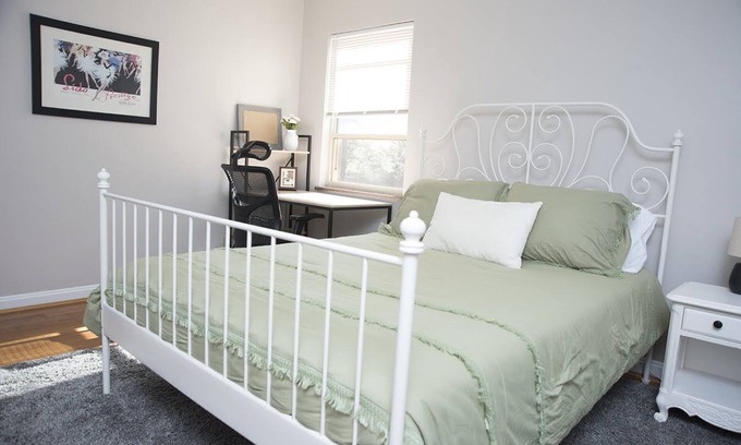 Roselawn Finance Apartment | Cozy Apartment in Pleasant Ridge