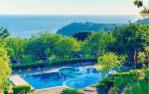 Santa Maria Apartment | Cozy Apartment In Ricadi