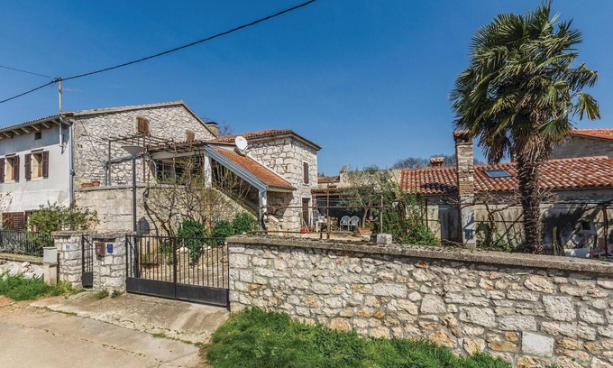 Flengi Apartment | Cozy apartment in Vrsar with kitchen
