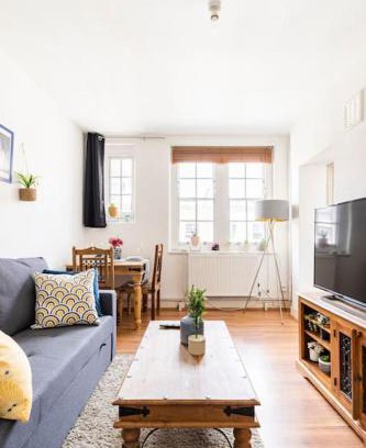 St. Pancras Apartment | Cozy Apt in Central London