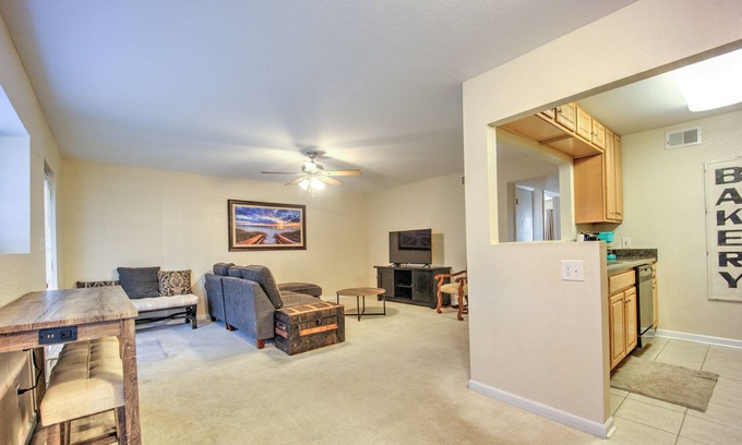 East Pensacola Heights Condo | COZY BAYFRONT 2BR CONDO CONVENIENTLY NEAR AIRPORT, DOWNTOWN, BEACHES AND BASES
