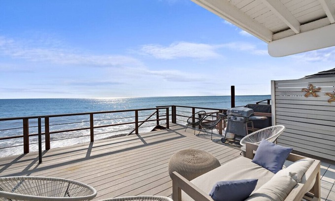Capistrano Beach Cottage | Cozy Beach Cottage On The Sand!