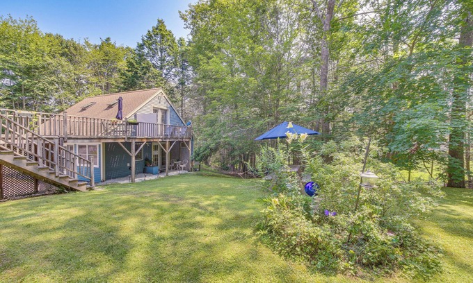 Boothbay Apartment | Cozy Boothbay Studio w/Patio ~ 5 Mi to Harbor!