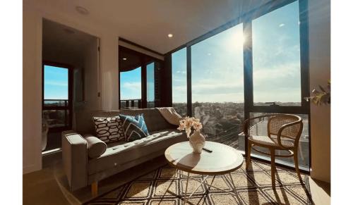 Box Hill Apartment | Cozy Box Hill Apartment