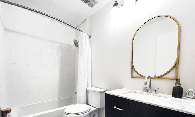 Dayton House | Cozy Cove Rt.1,27, princeton/nyc train RWJ, ST peters
