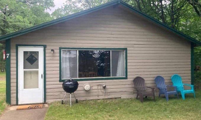 Menahga Cabin | Cozy cabin on amazing 2nd crow wing lake with WiFi, beach