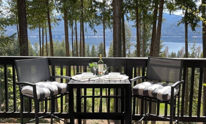 Anglemont Cabin | Cozy Cabin on the 7th Green at Anglemont Estates Golf Course