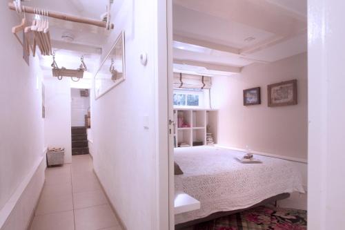 Grachtengordel-West Bed & Breakfast | Cozy Canal Studio