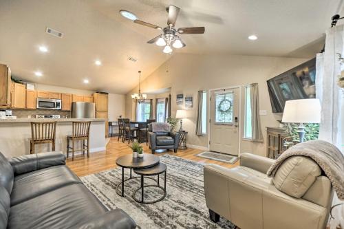 Canyon Lake House | Cozy Canyon Lake Abode Less Than 1 Mi to Boat Ramp!