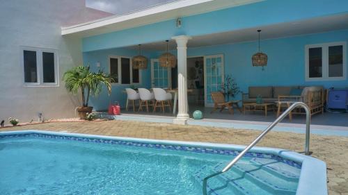 Oranjestad Villa | Cozy Casa - Aruba
