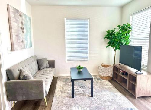 Palo Verde House | Cozy Casita Near U of A and UMC