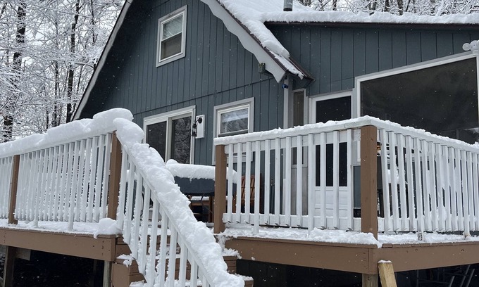 Conway House | Cozy Chalet Home - Beach Access Large Deck - Ski Cranmore Shop & Dine