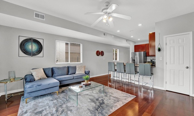 Tri-Taylor Condo | Cozy City Condo in Heart of City