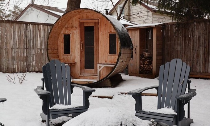 Collingwood House | Cozy Collingwood home w/hot tub, wood sauna, close to downtown and skiing!