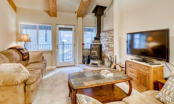 Alpine Meadows Condo | Cozy condo close to ski area with wood-burning stove and remodeled kitchen.
