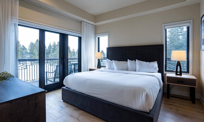 Tamarack Resort Condo | Cozy Condo| Fireplace and Balcony