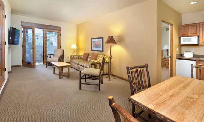 Taos Resort | Cozy Condo w/Kitchenette - Near Historical Sites