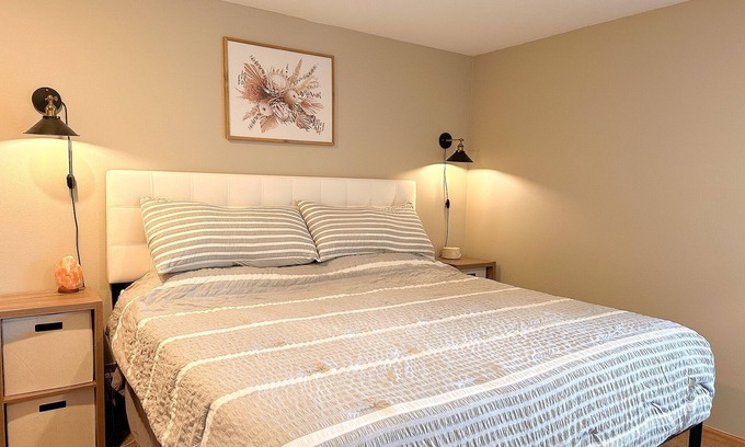 Sandpoint Condo | Cozy condo with gorgeous views at Schweitzer Mtn Resort! 5-min walk to ski runs.