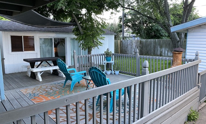 Bay Area House | Cozy Cottage at Waverly House