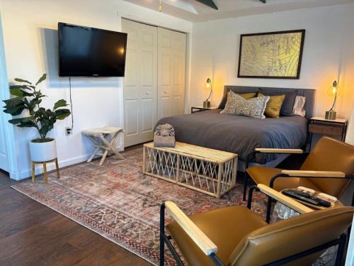 Central Colorado Springs House | Cozy Cottage Close to Downtown COS