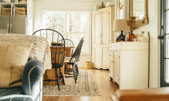 Catskill House | Cozy Cottage, Hot Tub, Fire Pit, 15min to Hudson and hiking