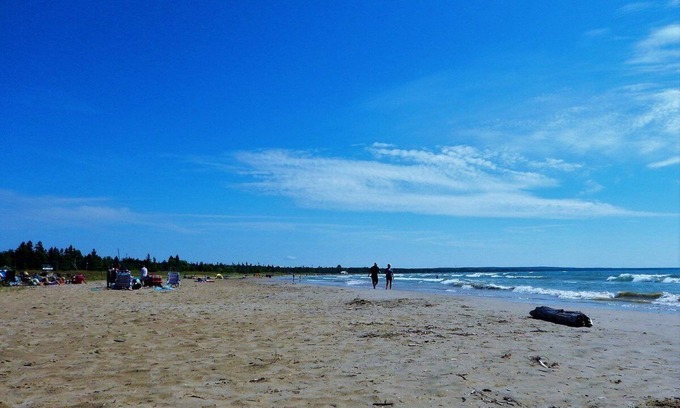 Sauble Beach Cottage | Cozy cottage in Sauble Beach - Steps to beach