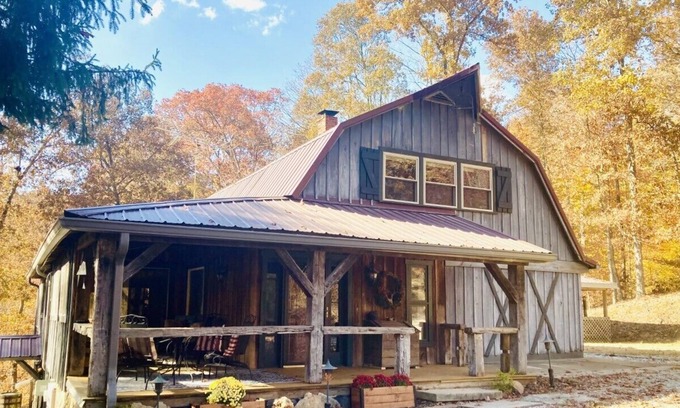 Fort Ritner Cabin | Cozy cottage on 100+ private wooded acres with hot tub