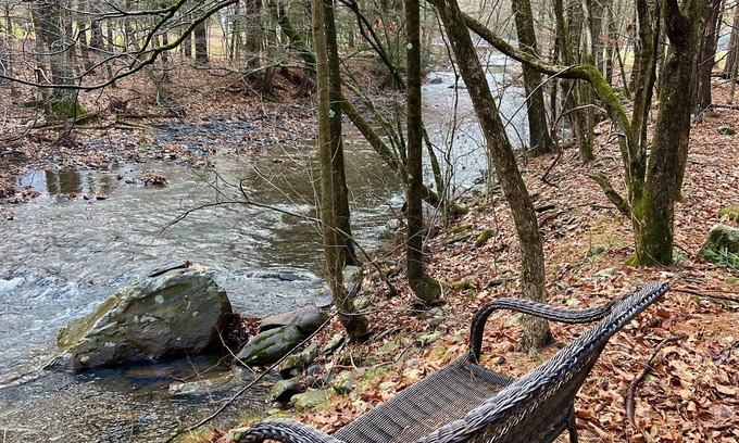 Catskill House | Cozy Creek Side Mountain Home