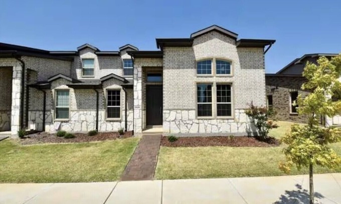 Denton House | Cozy Denton Stay,1BR,Near UNT/TW
