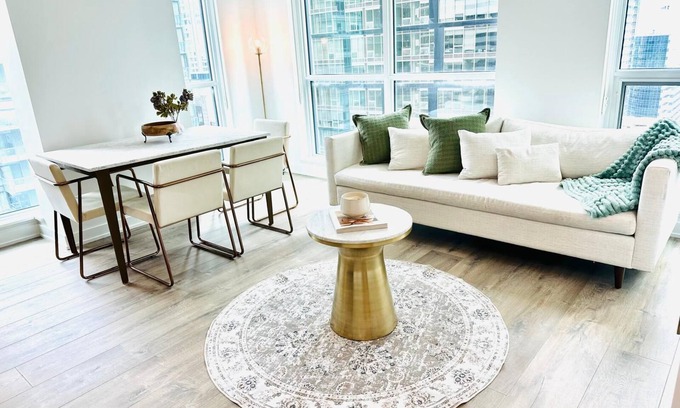 Fashion District Apartment | Cozy & Elegant Downtown Condo