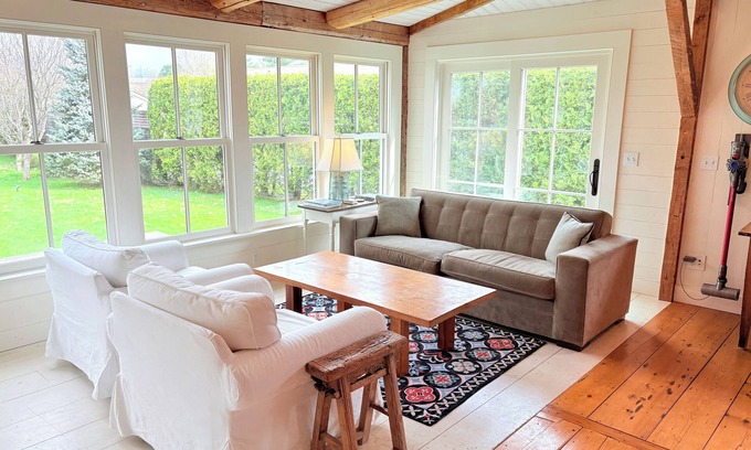 Waterbury Center House | Cozy Farmhouse Nestled Between Stowe and Waterbury