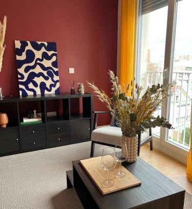 Saint-Ouen Apartment | Cozy Flat in Saint Ouen