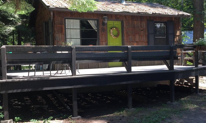 Bigfork Cabin | Cozy Guest Cabin Near River, Lake, And Hiking Access.