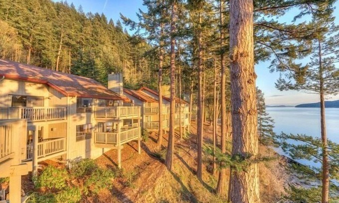 Rosario Hotel | Cozy Harborside Stay | Secluded Orcas Island Getaway- Harborside 2340
