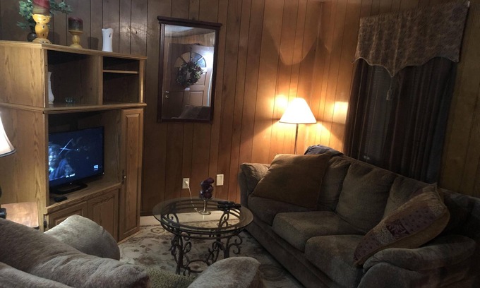 Pascagoula Apartment | Cozy Home away from home