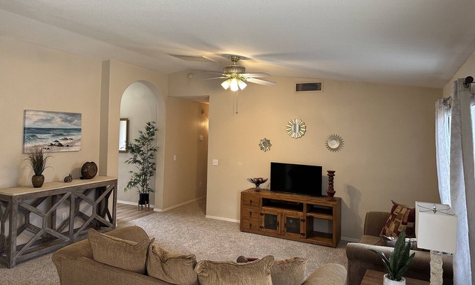 Coyote Corridor House | Cozy Home Freshly Renovated near Davis Monthan Air Force Base