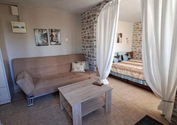 Karystos Apartment | Cozy home in Karystos-Bouros