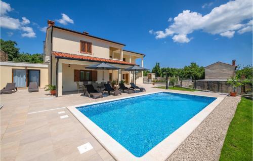 Sveta Nedelja House | Cozy Home In Labin With Wifi