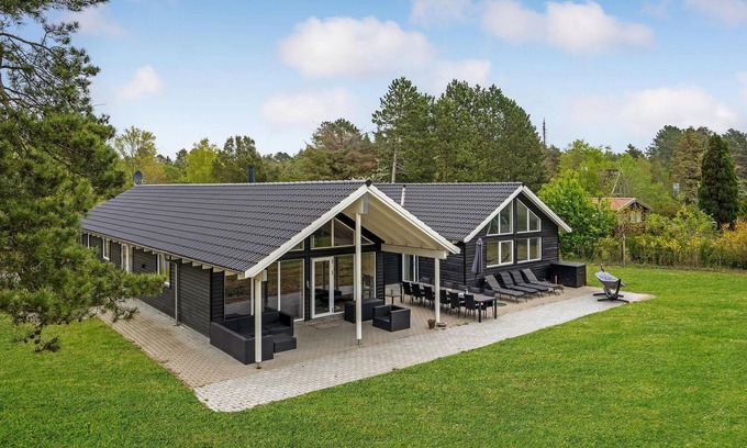 Hoensinge House | Cozy home in Vig with kitchen