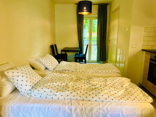 Eslov Apartment | Cozy home with 3 single bed in Eslöv station