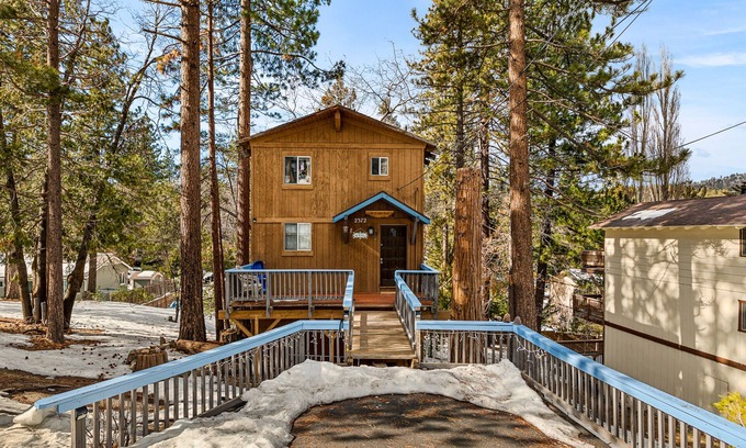 Arrowbear Lake Cabin | Cozy home with wood-burning fireplace, WiFi, game room, deck, & washer/dryer